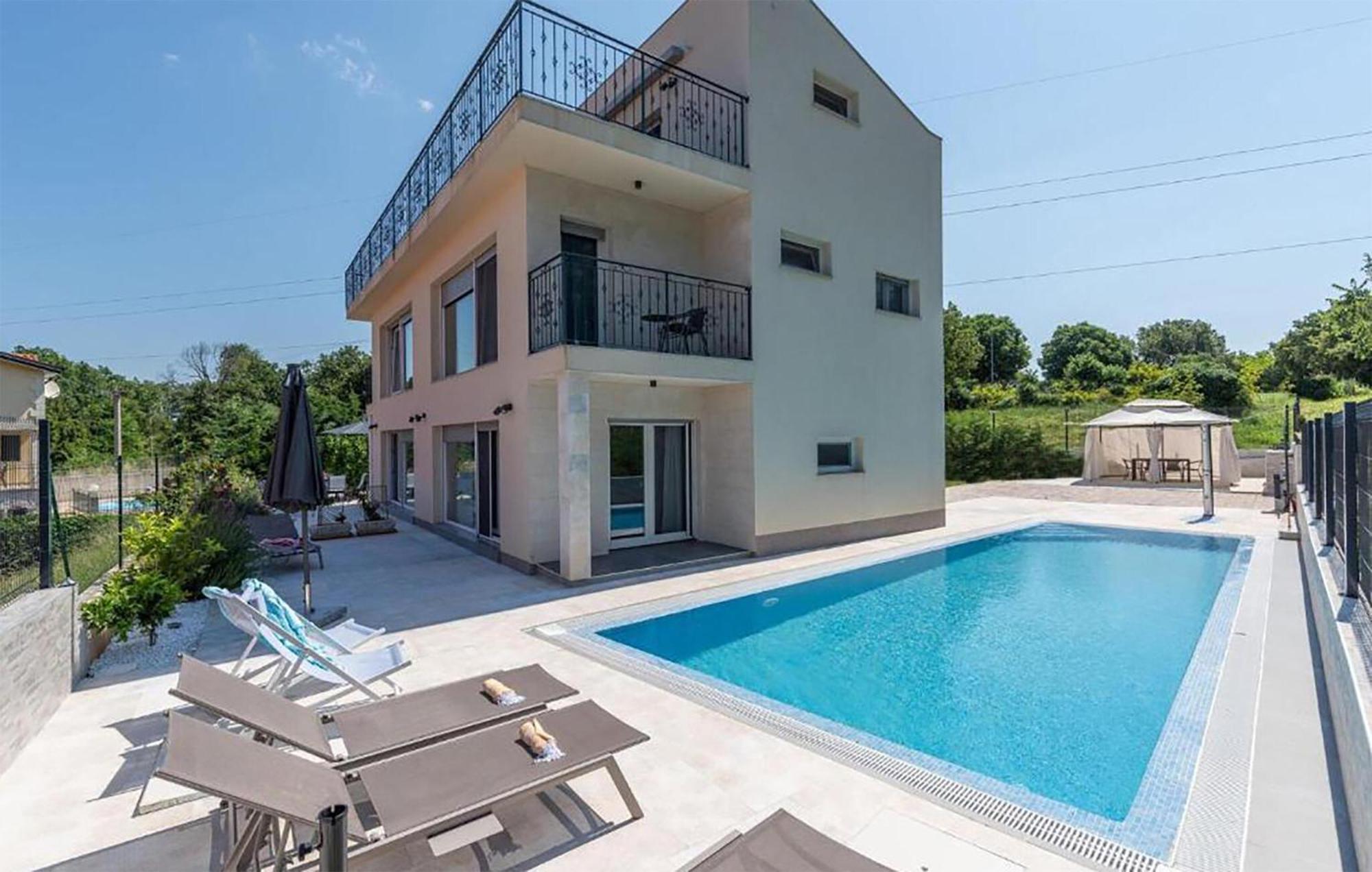 Amazing In With Wifi Porec
